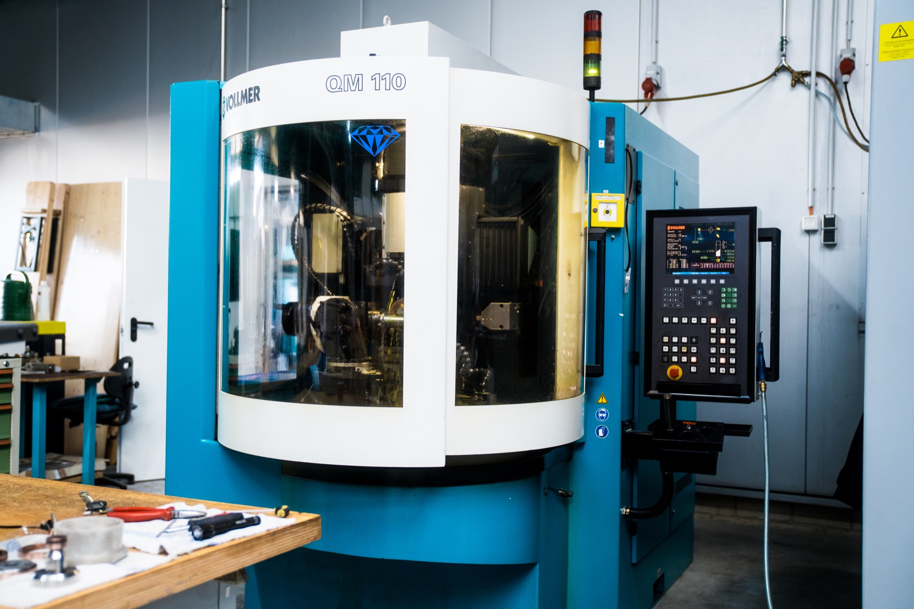 Vollmer QM 110, Schleifmaschine für Werkzeuge